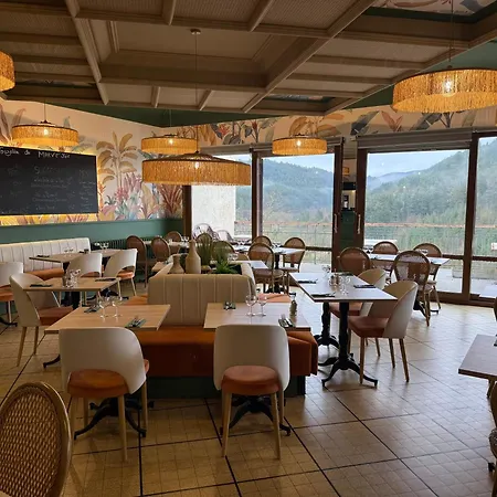 Des Rochers Hotel