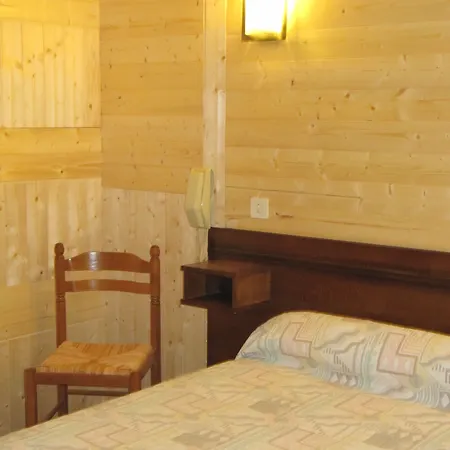Hotel Des Rochers 2*