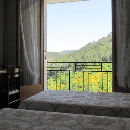 Des Rochers Otel