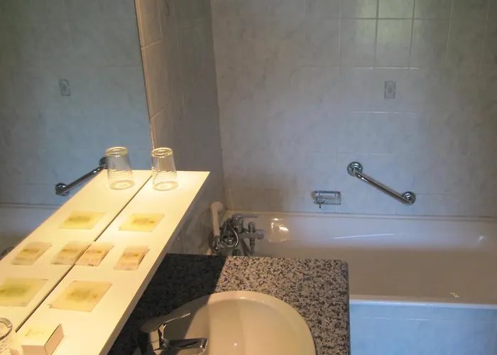 호텔 Des Rochers 2*